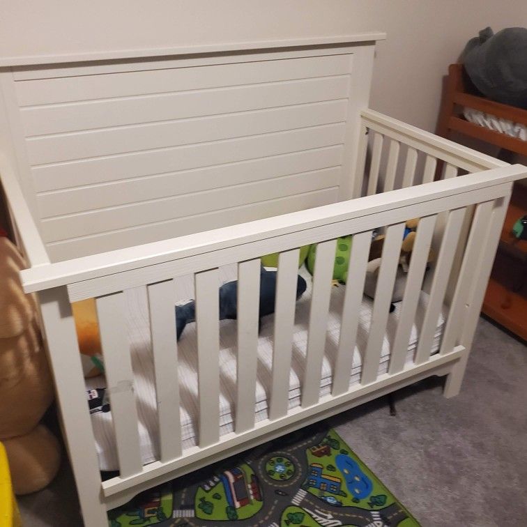 Baby to Toddler Crib