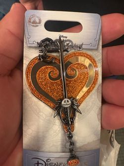 October kingdom heart key Disney pin
