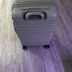 Beis luggage Olive Green Big carry On Bag