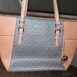 Michael kors large tote
