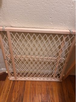 Toddler safety gate