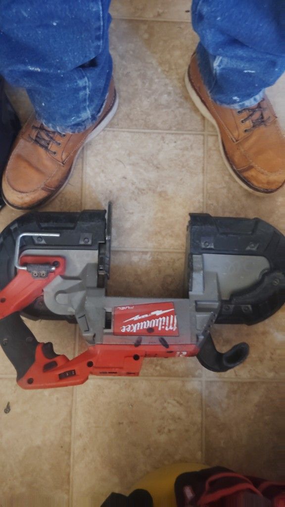Band Saws Milwakee Fuel Big