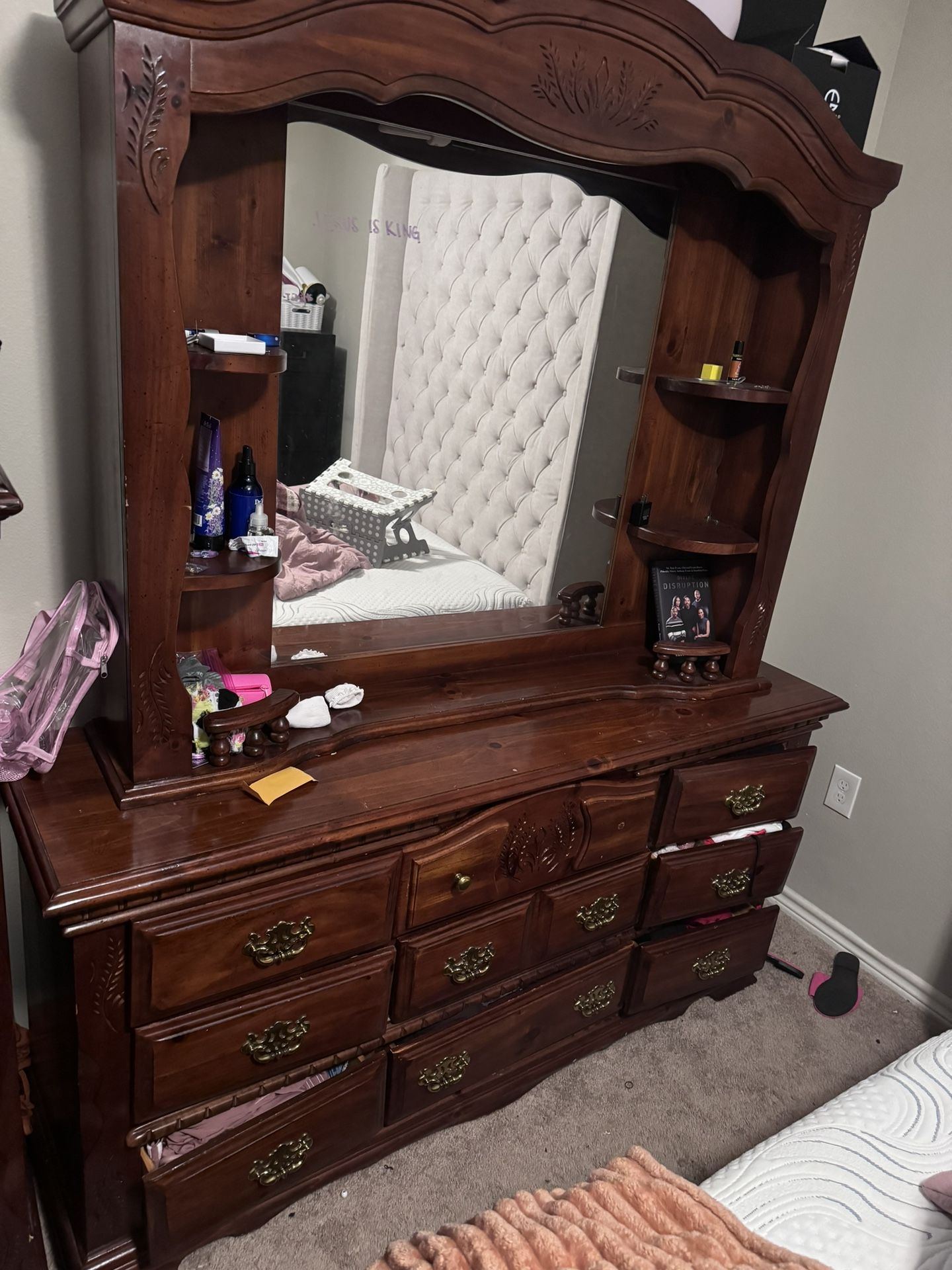 2 Dresser With Mirror