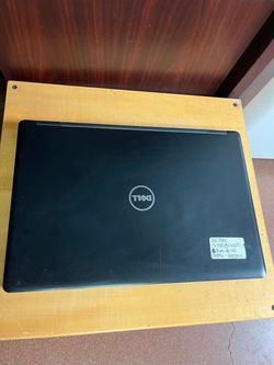 Dell latitude 5580 15.6inch I5-7300 @ 2.60 GHz  8GB RAM  256GB SSD Windows 11 pro. SMALL CRACK ON THE LEFT CORNER. See pictures fore more details  NO