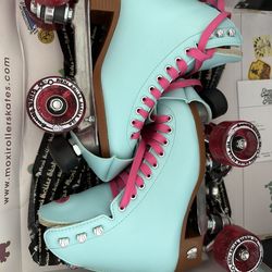 Moxi Skate Size 5