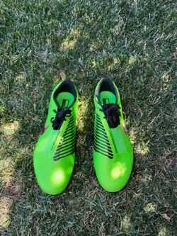 Nike Green Phantoms SIZE 10