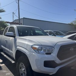  2023 Toyota Tacoma SR 4x4 SR 4dr Access Cab 6.1 ft LB Price $33,995 Mileage 8,361