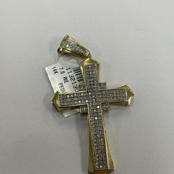 14KYG Cluster Design Diamonds 1.00CTW Religious Cross Pendant