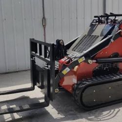 Mini Skid Steer Forklift Attachment 