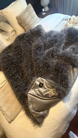 Banana republic Home, charcoal throw