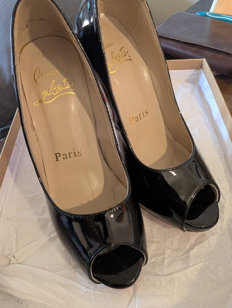Christian Louboutin Paris Heels Size 34