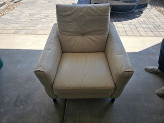 Natuzzi Beige Leather Recliner Chair