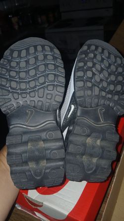 10c Nikes