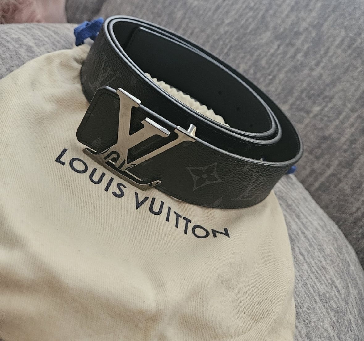 Loui Vuitton Men’s Belt 
