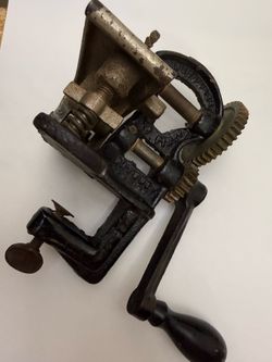 Antique Defiance Button Machine Co No 32 Cast Iron Pinking Machine 1917