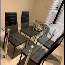 Top Glass Rectangular Kitchen Table And Black Chairs☄️ 5 Piece Dining Room Set 🌟 Brand New✨ Showroom Available