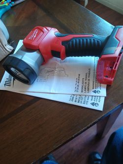 18v Milwaukee flashlight