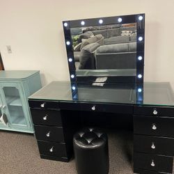 Avery Black Vanity Full Set

