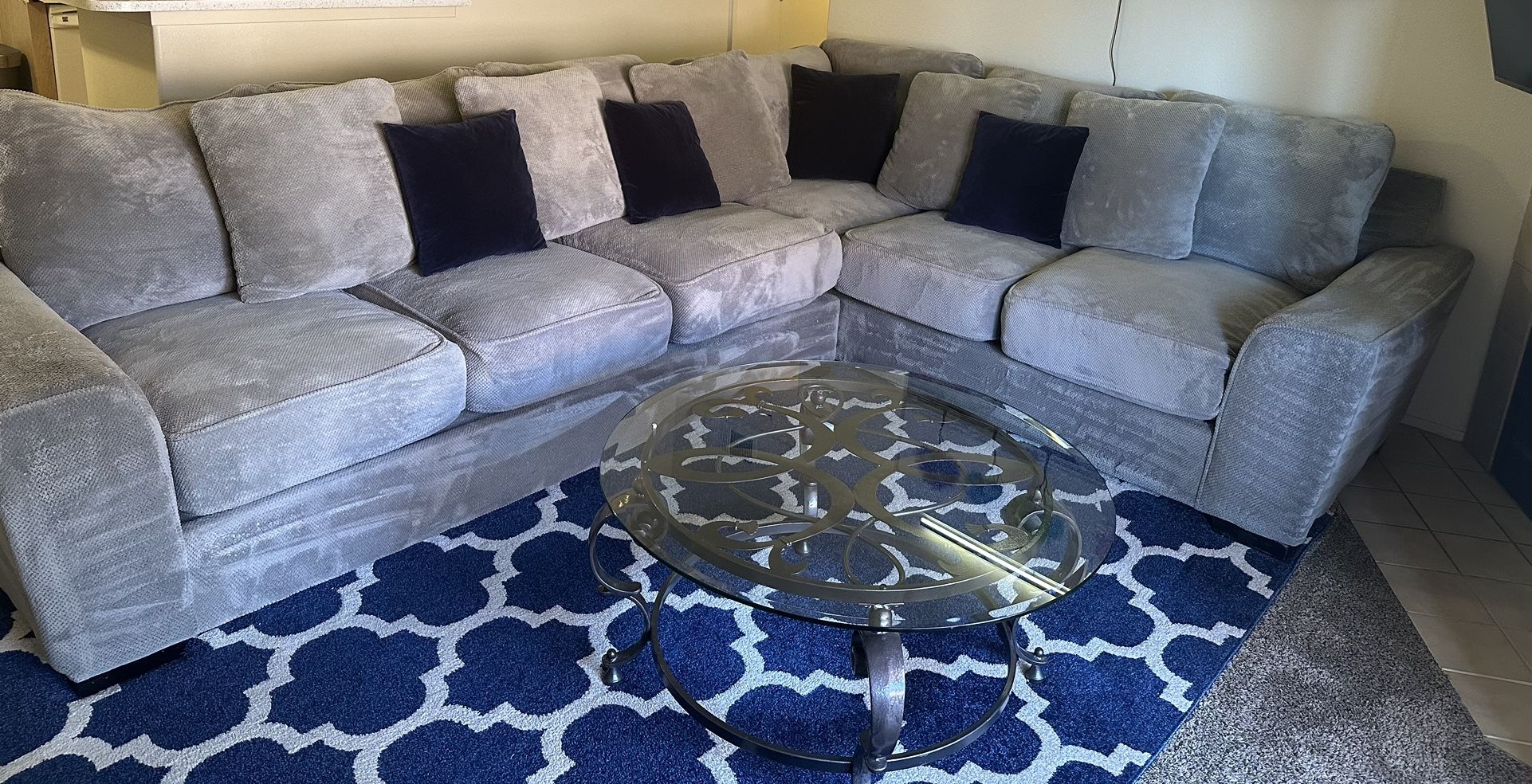 (6) Seat Gray Sectional Couch