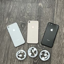 iPhone 8 UNLOCKED FOR ANY CARRIER!