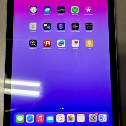 iPad 6th Gen A1893 (space 128GB)