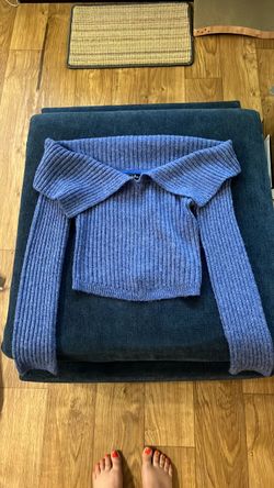 Lulu’s Blue sweater off the shoulder blouse