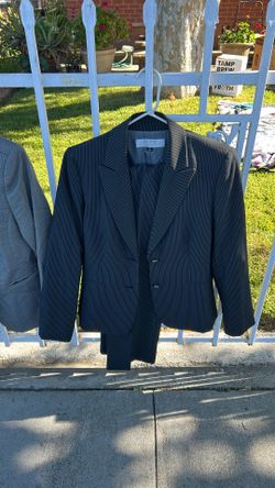 Tahari Pant Suit
