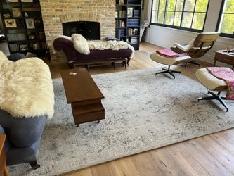 7.5 x 10 wool / synthetic blend rug