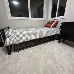 Bedroom Set $425 For Everything 