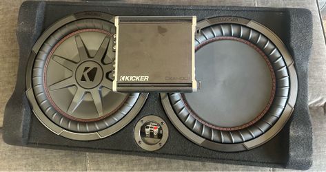 Kicker CompRT 12” dual down firing subwoofer + Kicker CX400w Digital Mono Amp