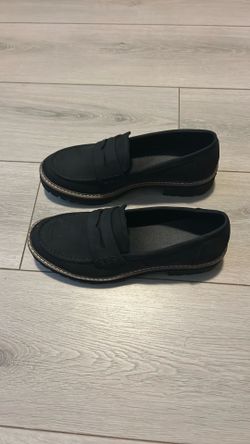 Black shoes