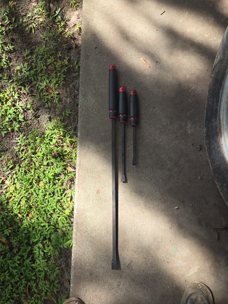 Mac Tools Pry Bar Set