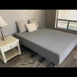 Siena Memory Foam Mattress, King, Like New, Perfect Condition