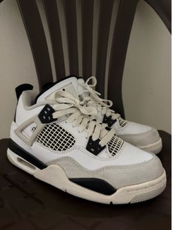 Air Jordan 4 Military Black – Size 5.5Y