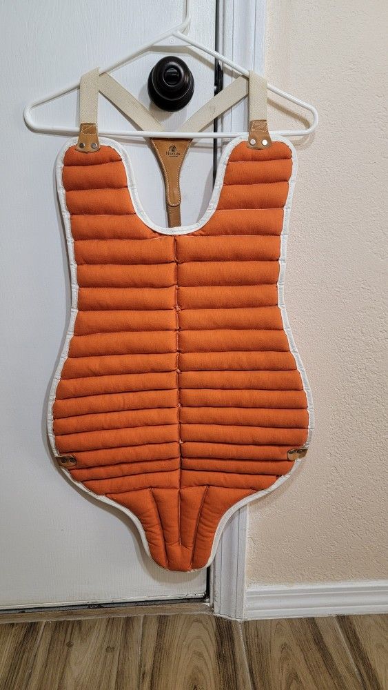 Vintage nakona Catchers Chest Pad
