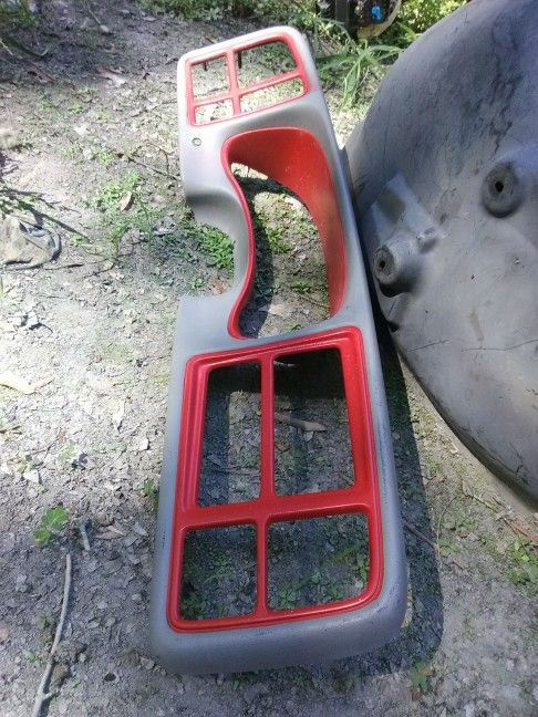 99-06 chevy or gmc dash bezel