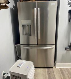 Frigidaire Refrigerator