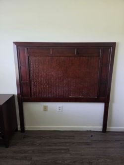 Wood bedroom 3 peace set