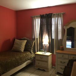 Twin Bedroom Set No Matress $100