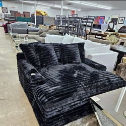 Chaise Lounge With Cup Holders In Stock 