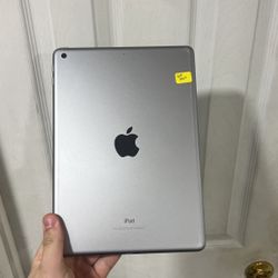 iPad 6th Gen 32gb WiFi Only Space Grey  