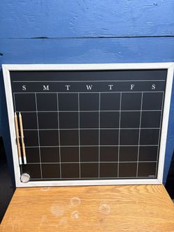 Calander W/ White Pencil