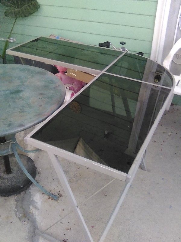 Nice Glass Corner Table