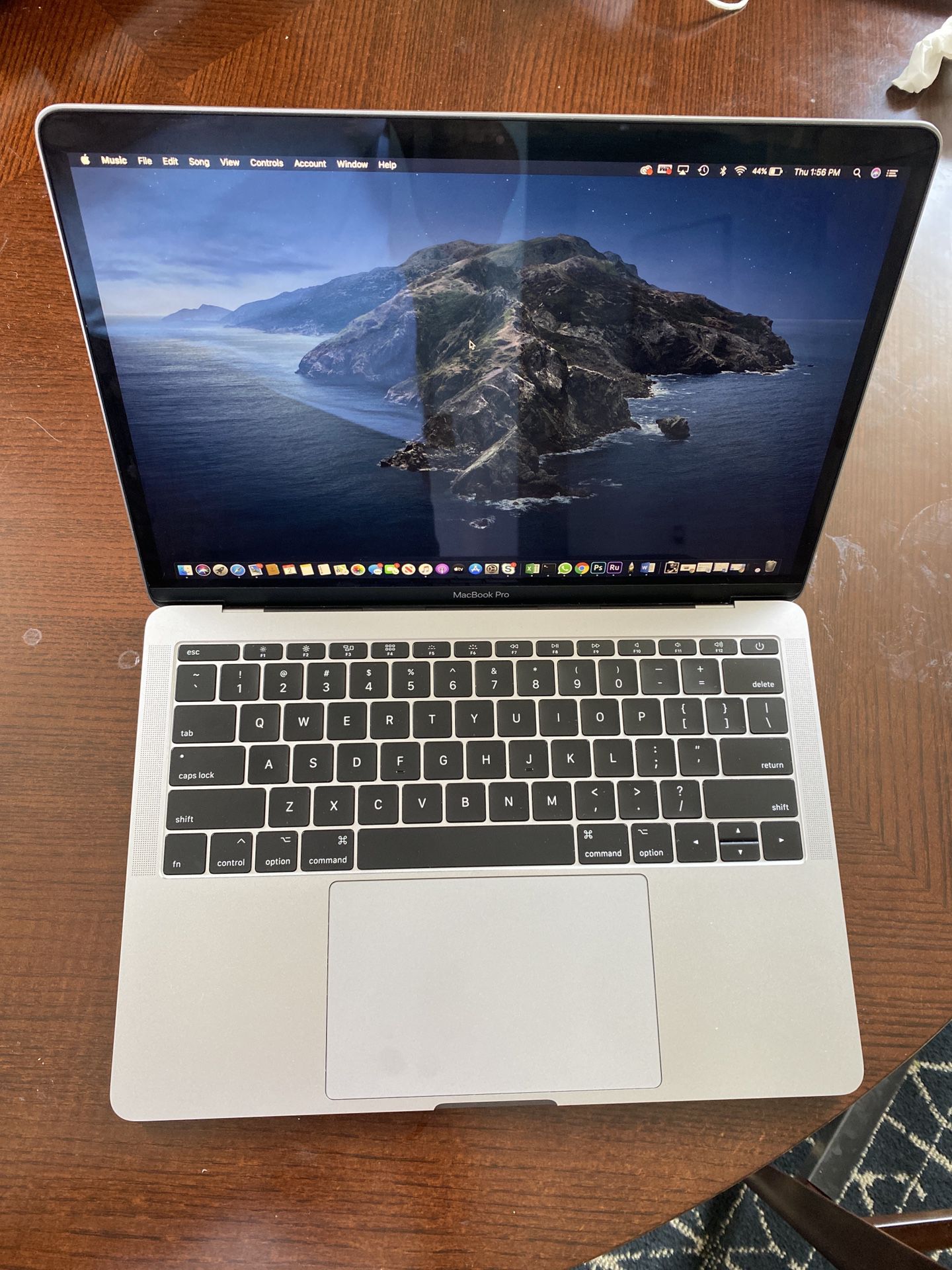 Macbook pro - 13 inch , Core i5 , 8gb RAM , 256 GB SSD with latest OS -Model 2017, purchased in 2019