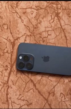 𝚒𝙿𝚑𝚘𝚗𝚎 15 pro 𝚞𝚗𝚕𝚘𝚌𝚔𝚎𝚍 𝚠𝚒𝚝𝚑 𝚠𝚊𝚛𝚛𝚊𝚗𝚝𝚢