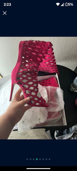 Brand New Women's Hot Pink Heels