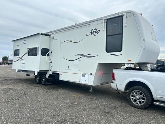 2005 Alfa ideal Triple slide