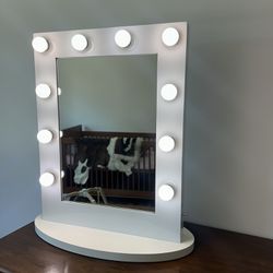 Vanity Mirror With Makeup Lights 