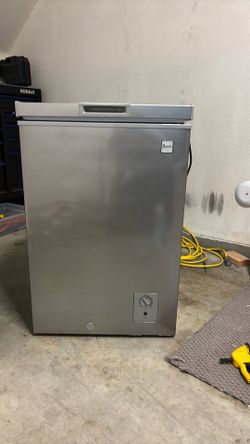 Chest freezer 3.5 cu ft