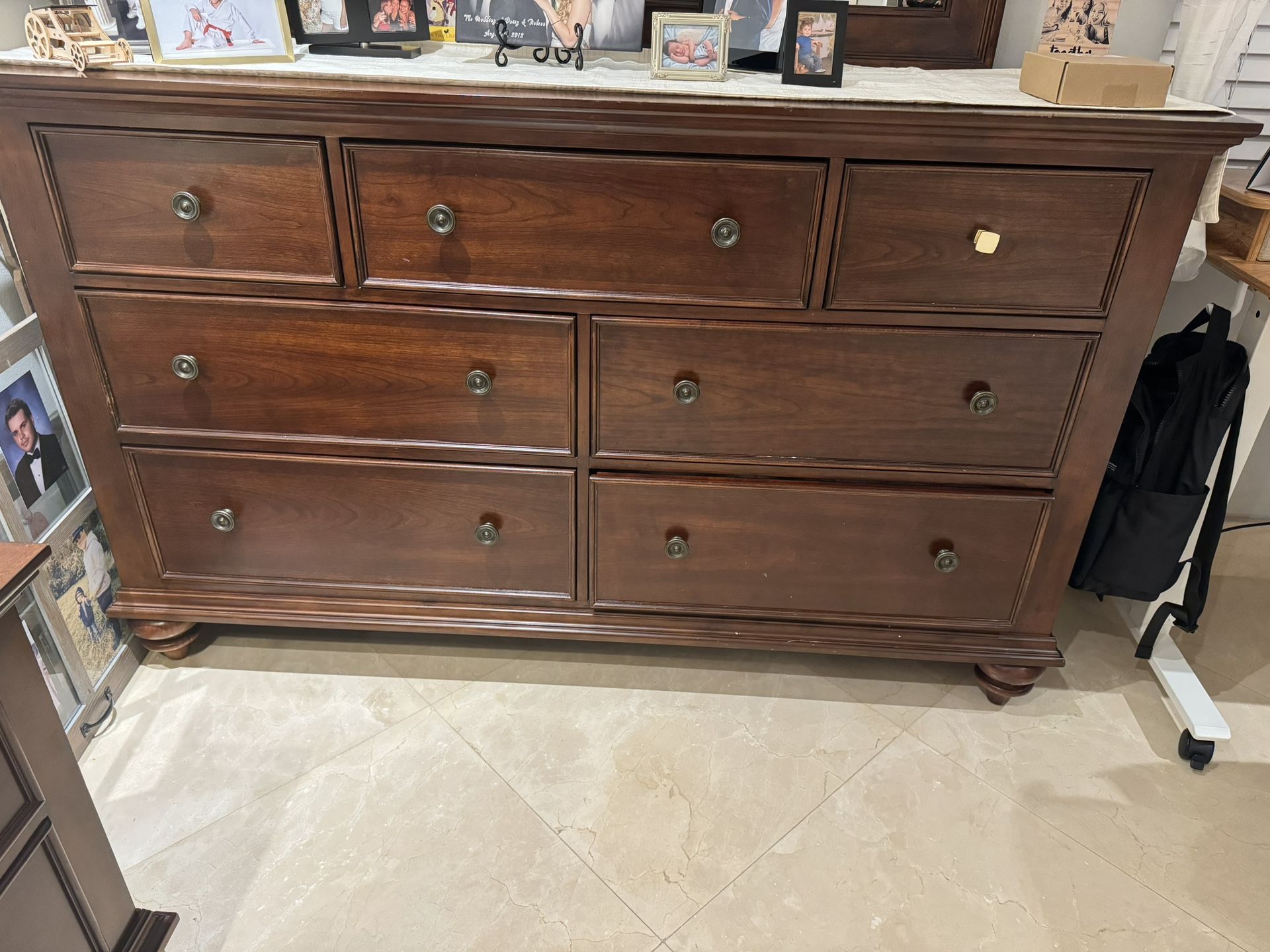 Dresser & Night Stand 